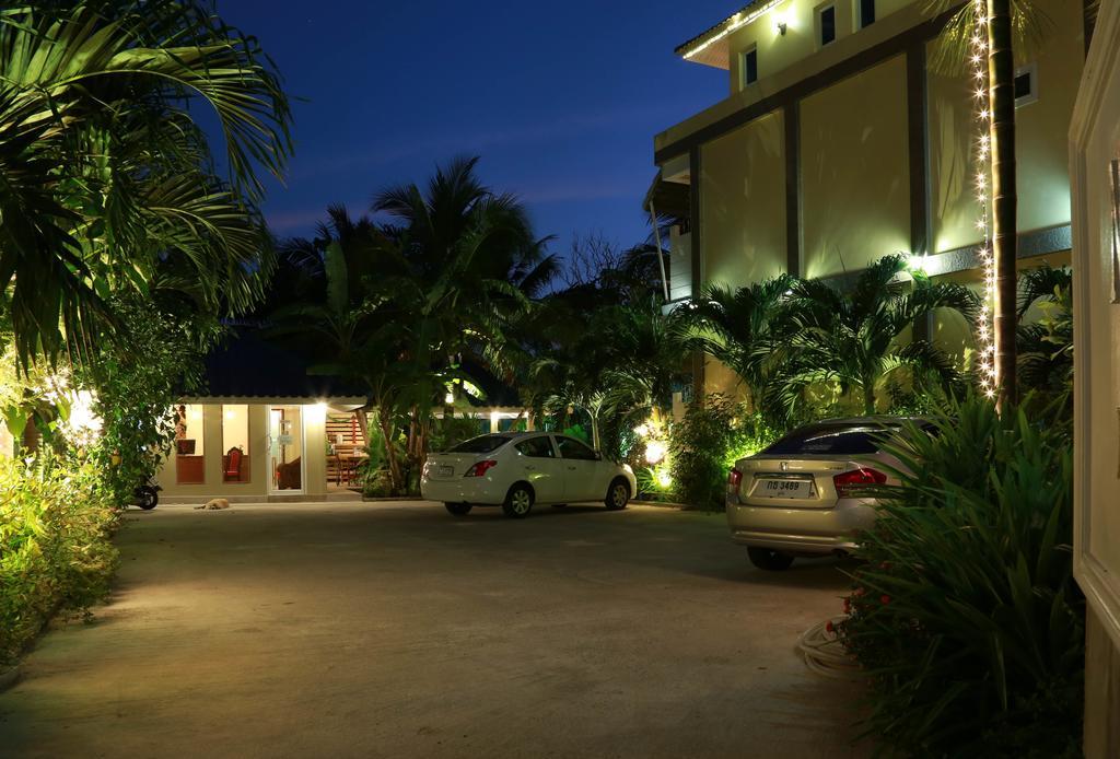 Naka Resort Kamala Beach Exterior foto