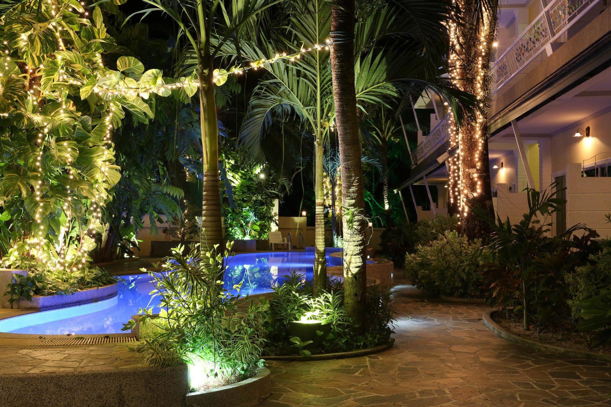 Naka Resort Kamala Beach Exterior foto